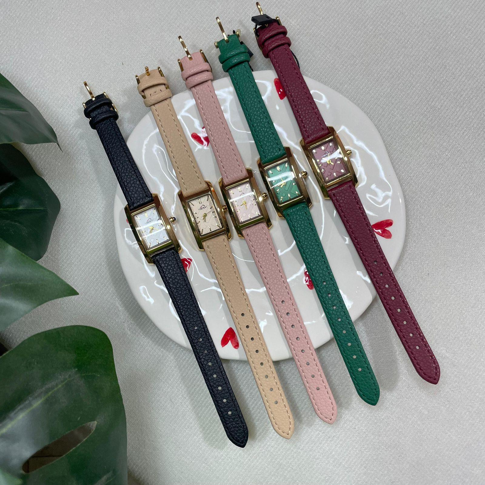 Montre Femme – Collection Square Élégance